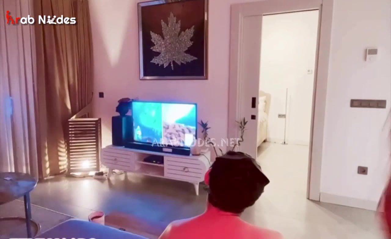 شيميل سورية شرموطة تنيك صاحبها وتفشخه 🔥 تخضعه وتجبره ينتاك