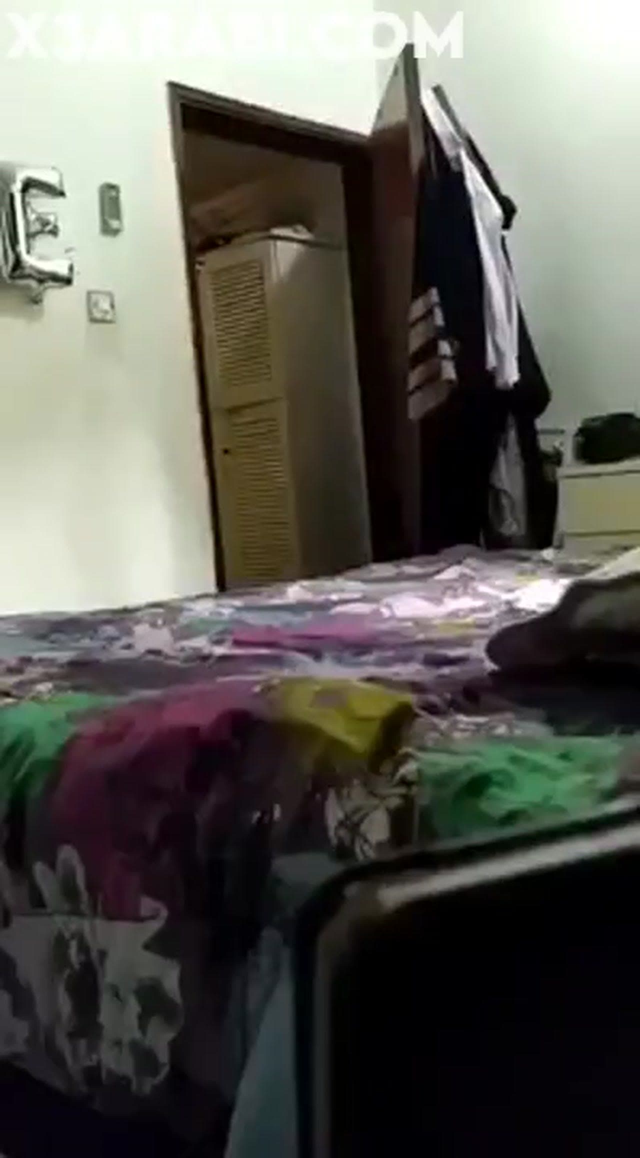 فضيحة سورية - سوري يفشخ زوجة أخيه ويروق عليها - نيك محارم